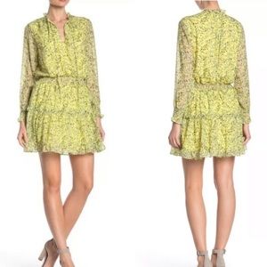 Nordstrom Rack Long sleeve, Floral Print, ruffles, playful Yellow Short. SMALL.